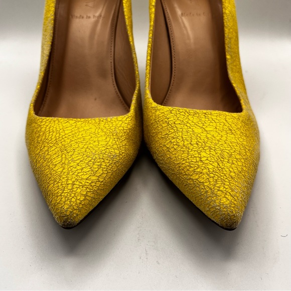 J CREW BRIGHT YELLOW CRACKLE LEATHER PUMPS - Picture 3 of 12